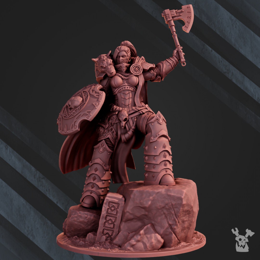 3d Printed Wolf Queen by DakkaDakka Miniatures