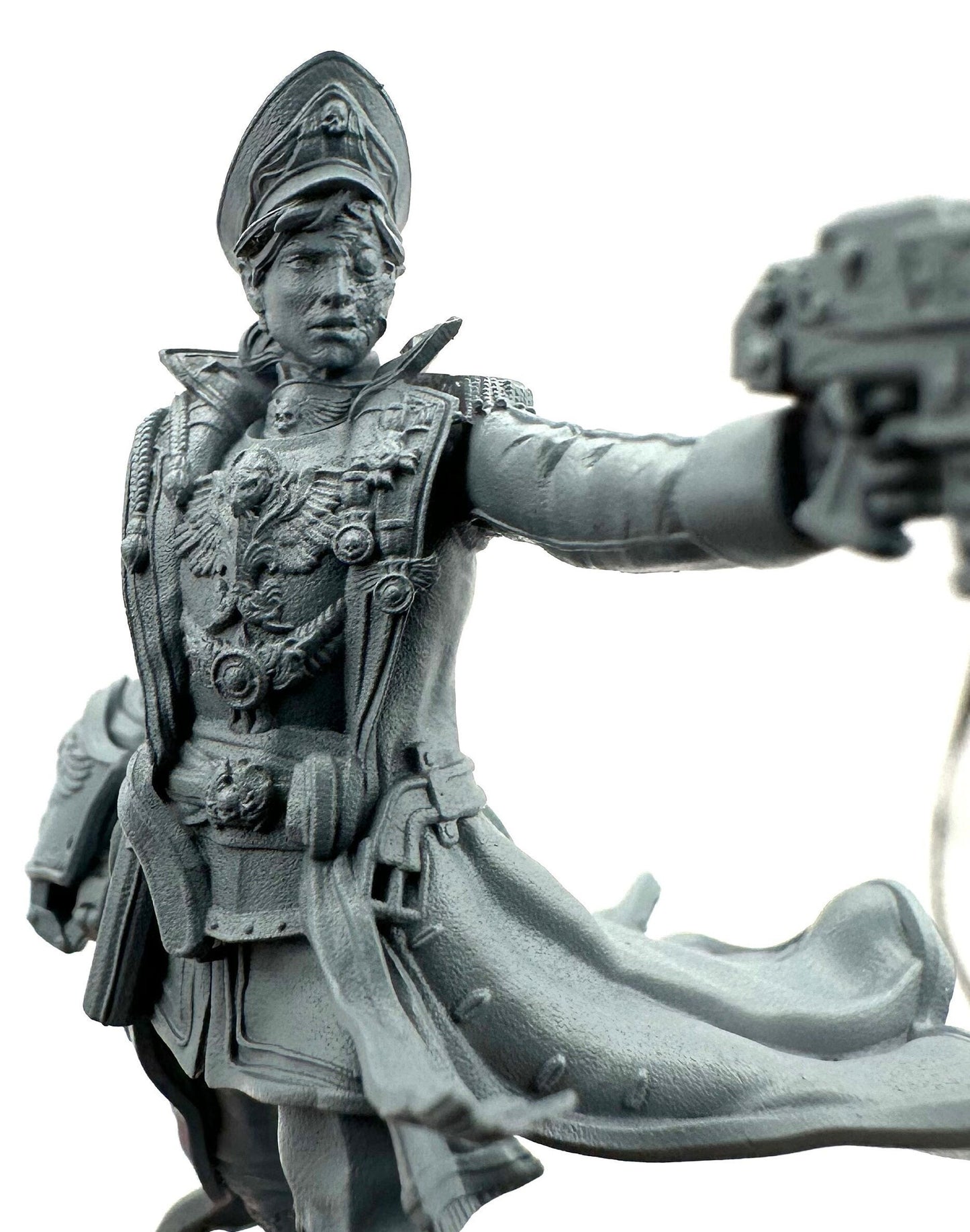 3D Printed Female Officer by 3DArtGuy Miniatures